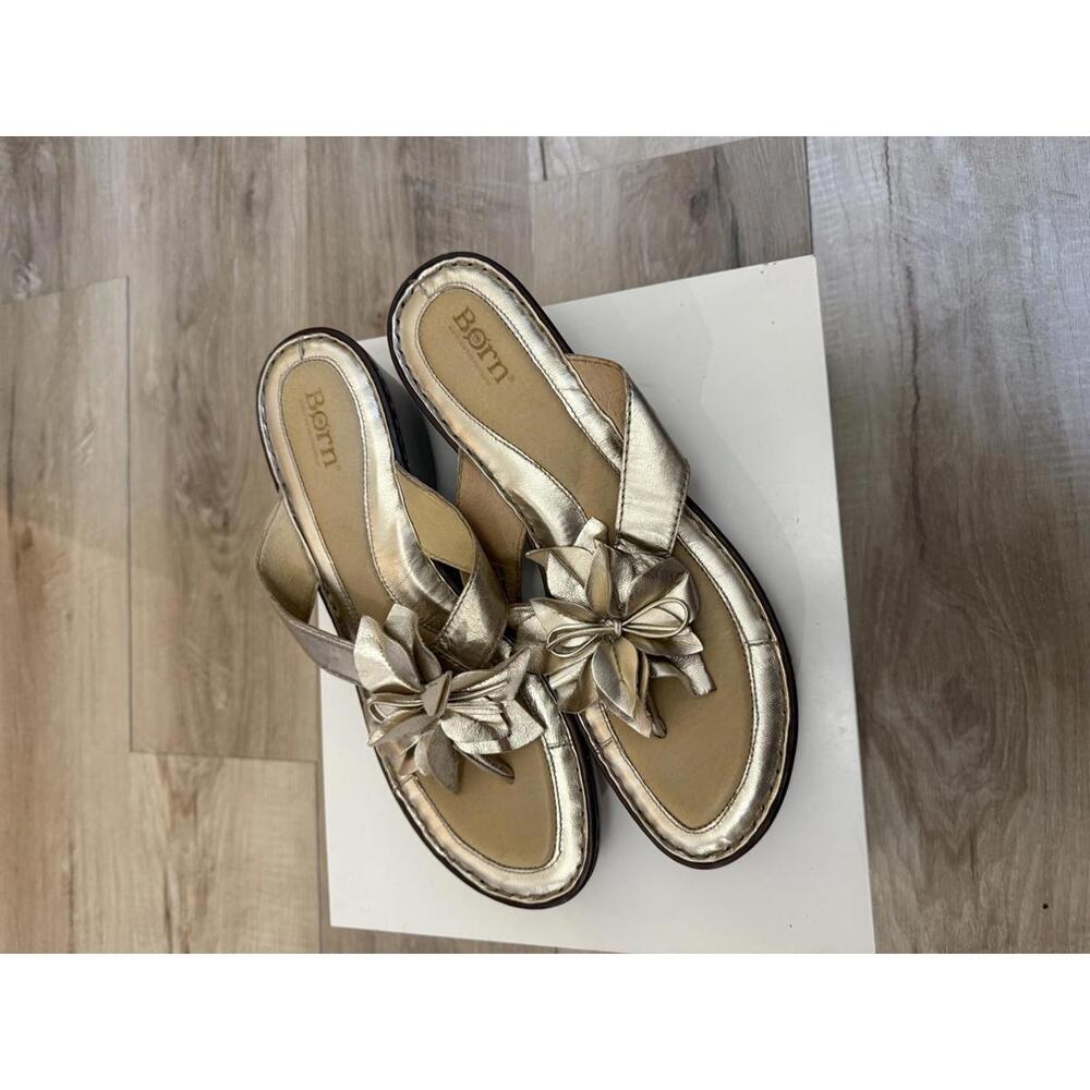 Born New Without Box Gold Leather Floral Wedge Sandal Women's 10